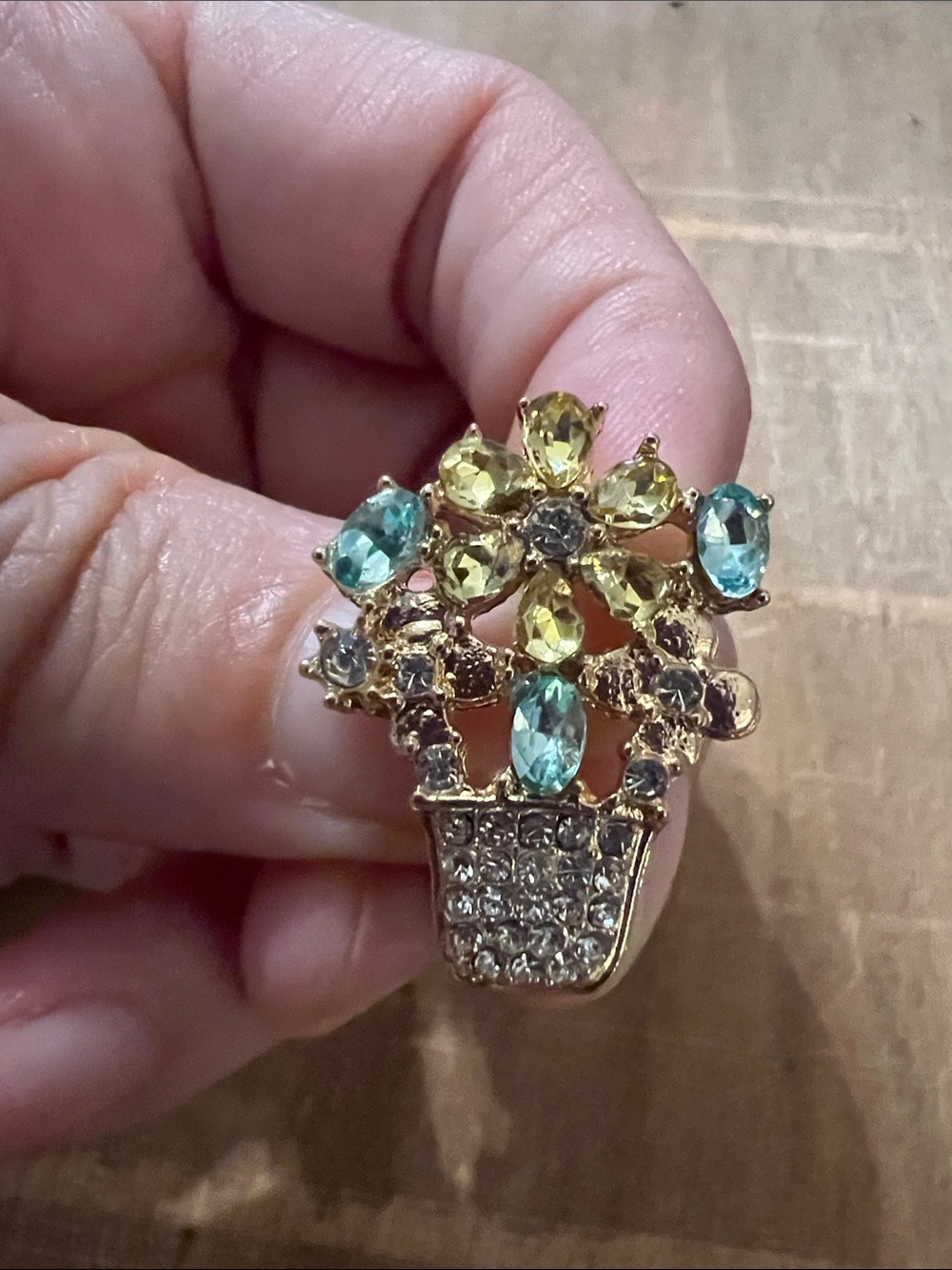 3/$18 Gold-Tone Floral Crystal Brooch with Yellow and Aqua Stones Lot 304